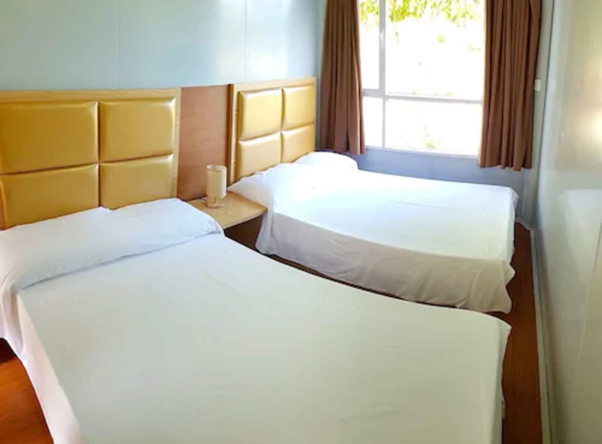 Saipan Vegas Resort Extérieur photo